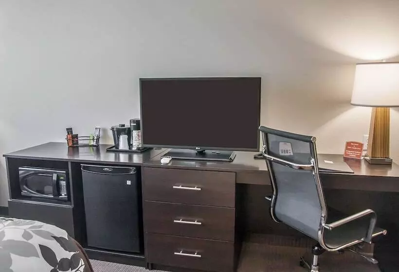 בית מלון כפרי Sleep Inn & Suites Devils Lake