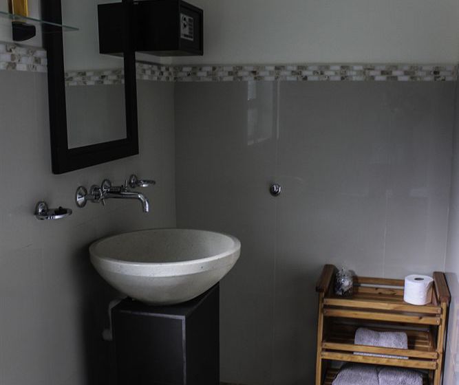 Somerset Villa Guesthouse