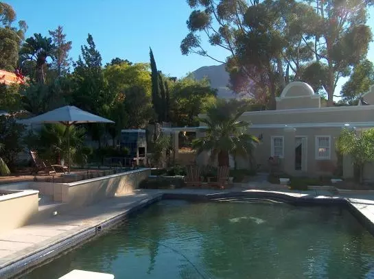 Somerset Villa Guesthouse