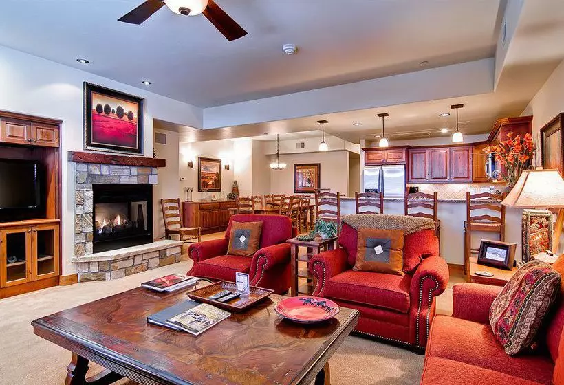 Hotel Trappeurs Crossing Resort Platinum Collection By Steamboat Resorts