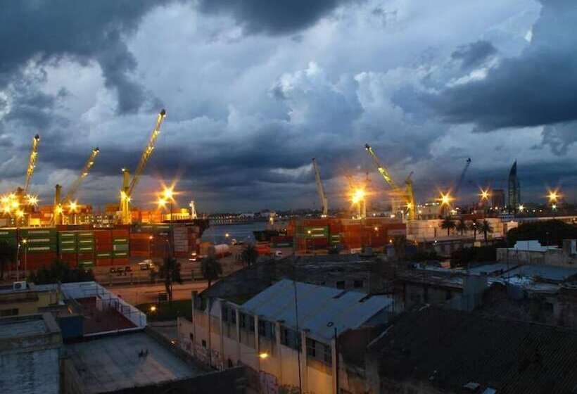 Montevideo Chic Hostel