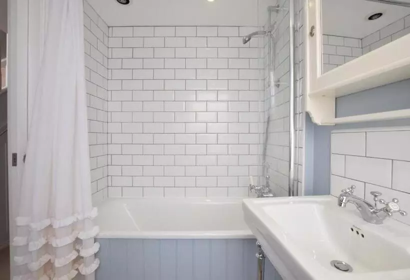 15 Victoria Street, Southwold