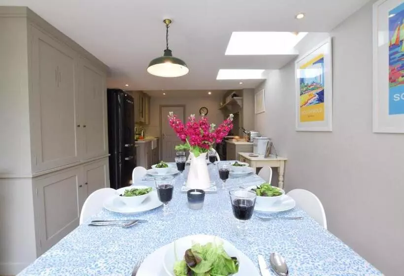 15 Victoria Street, Southwold