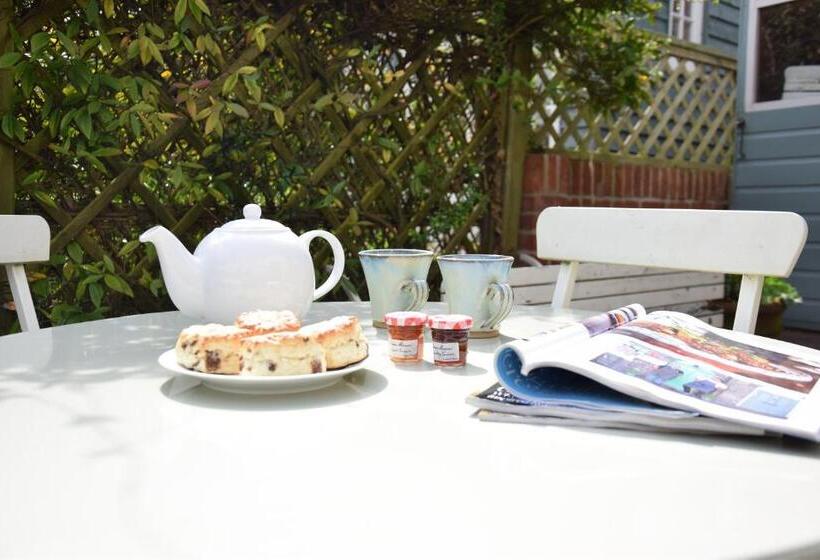 15 Victoria Street, Southwold