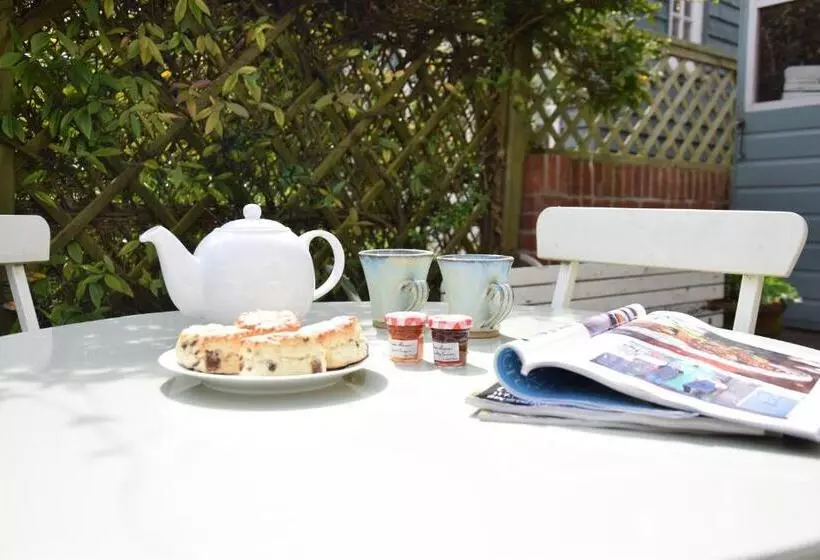 15 Victoria Street, Southwold