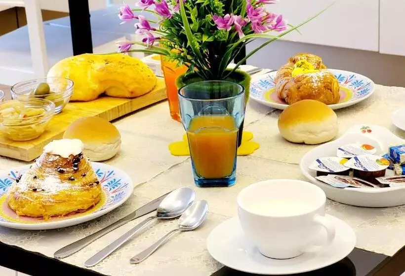 Aamiaismajoitus (B&B) Zanzi  S Charming Rooms