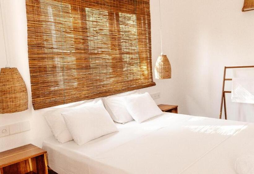 ホテル Summer Time Hiriketiya