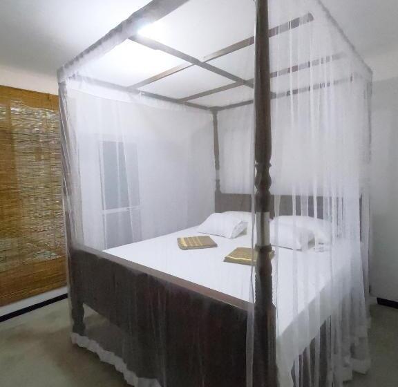 ホテル Summer Time Hiriketiya