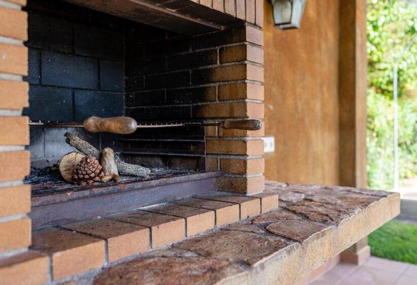 Villa With Great Mountain Views