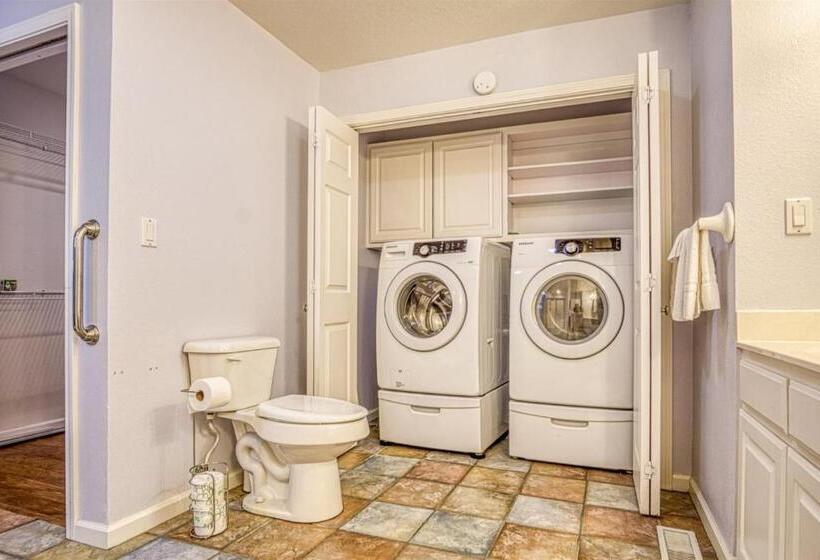 08203   3 Sierra Circle