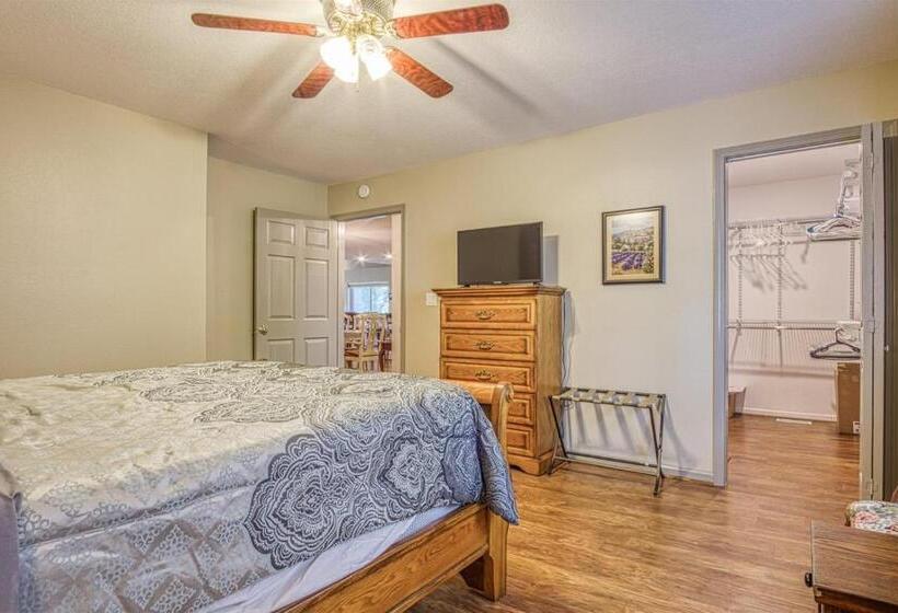 08203   3 Sierra Circle