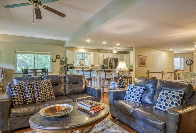 08203   3 Sierra Circle