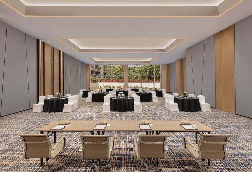 هتل Fairfield By Marriott Dehradun