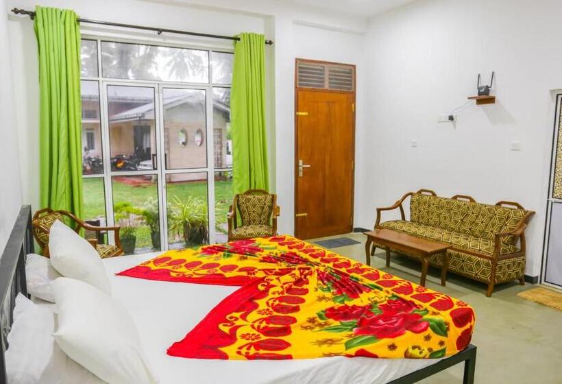 Pensionat Sandy Palms Guesthouse