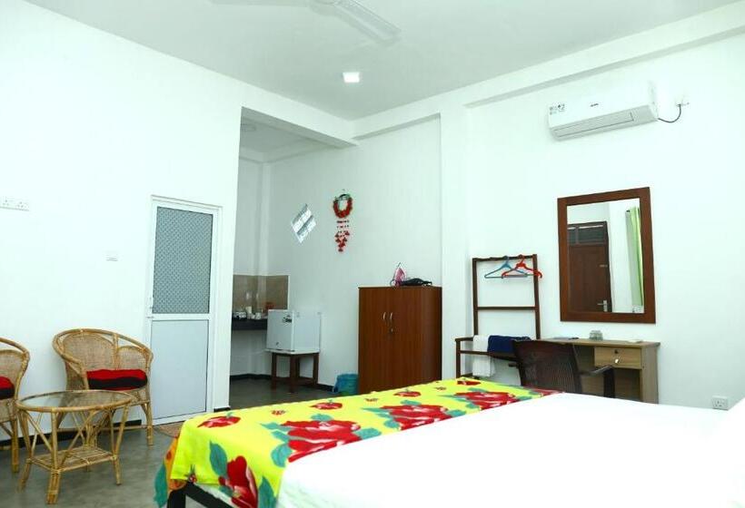 Pensionat Sandy Palms Guesthouse