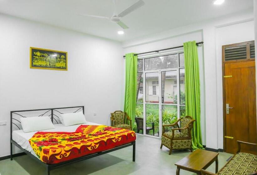 Pensionat Sandy Palms Guesthouse