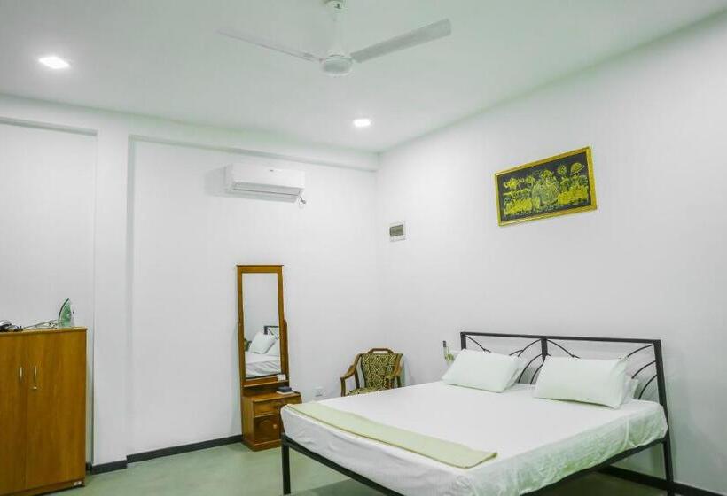 Pensionat Sandy Palms Guesthouse