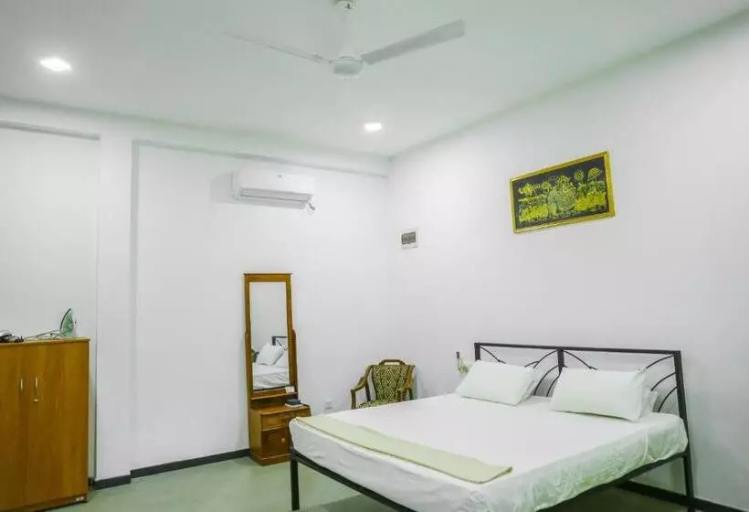 پانسیون Sandy Palms Guesthouse