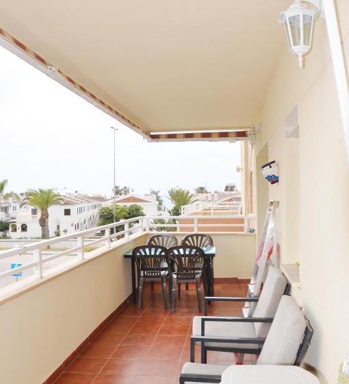 Piso Algarrobo Beach