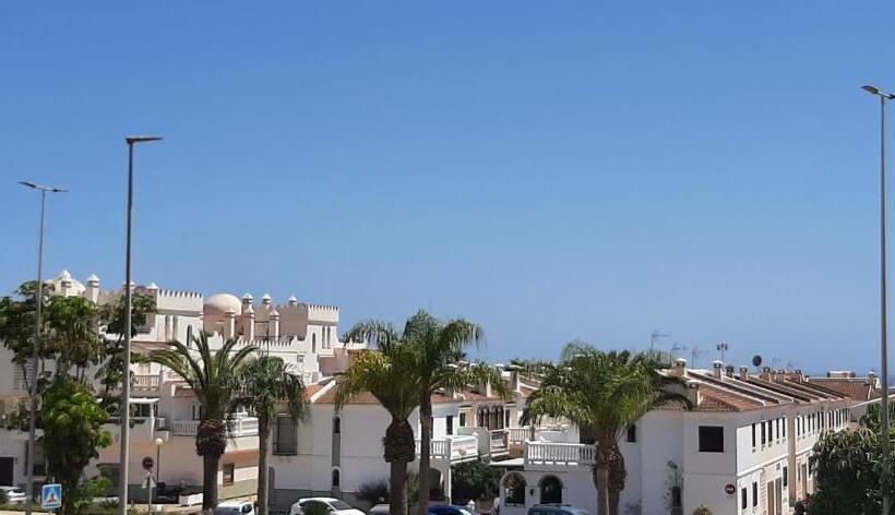 Piso Algarrobo Beach