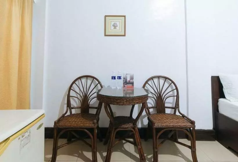 Reddoorz @ Marifa Hotel Angeles Pampanga