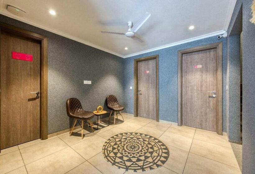 Rosastays Gurugram Golf Course