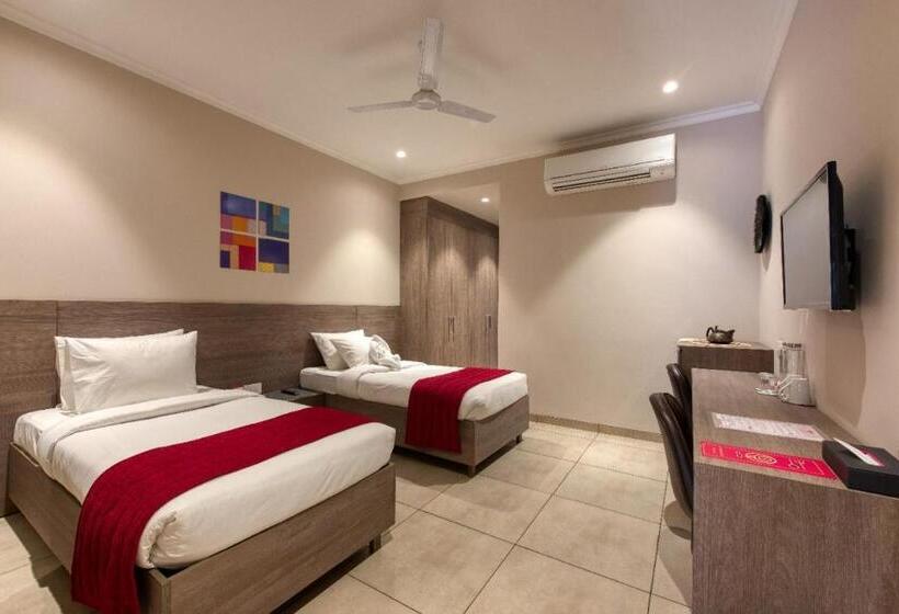 Rosastays Gurugram Golf Course