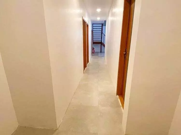 هتل Fatims Beach House Maafushi