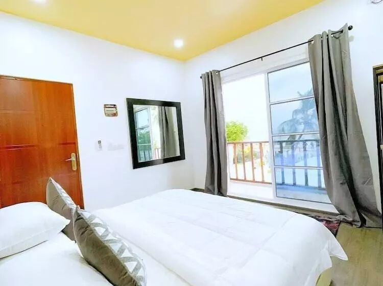 هتل Fatims Beach House Maafushi