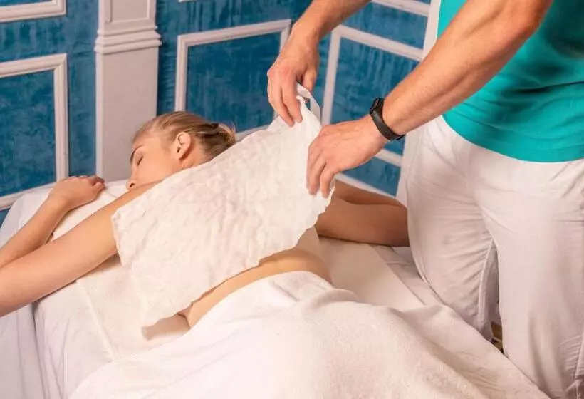 Hotelli Kúpele Brusno   Ld Poľana