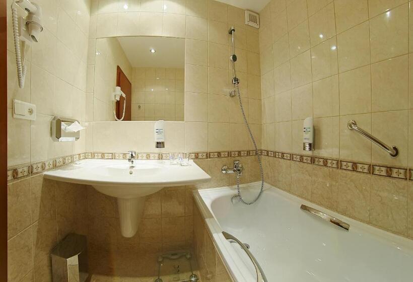 酒店 Kúpele Brusno   Ld Poľana