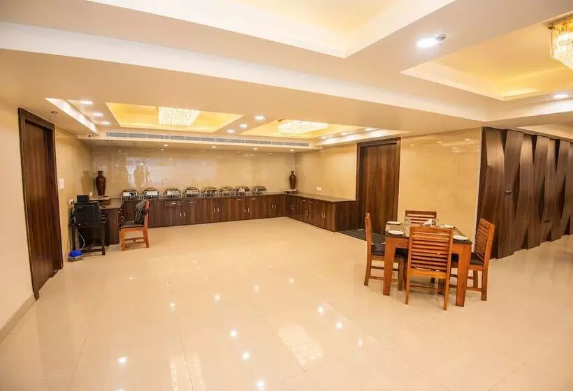Hotelli Panchsheel Inn