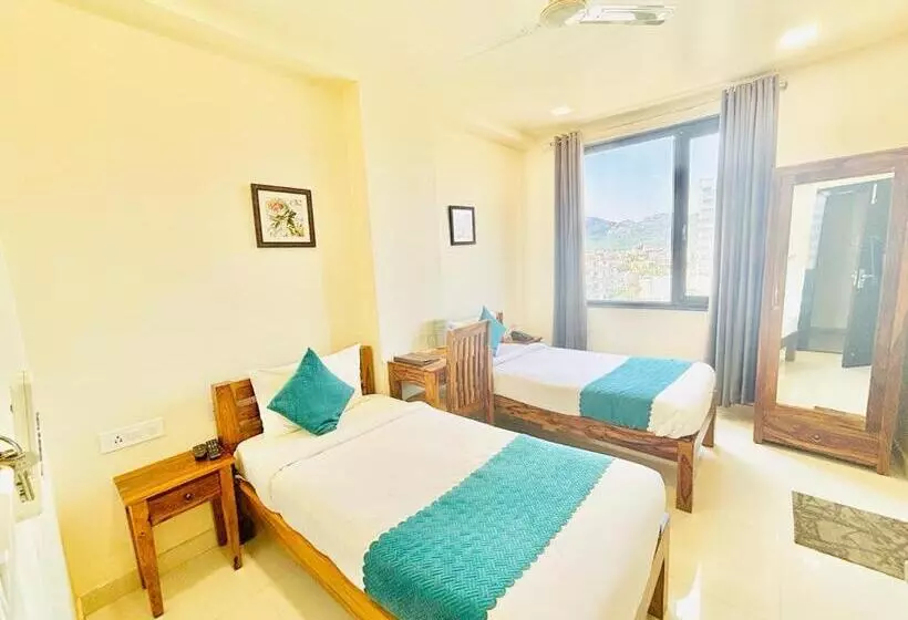 Hotelli Panchsheel Inn