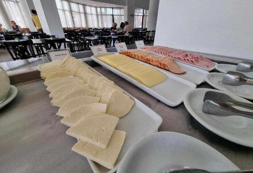 Hotel Rainha Dos Apóstolos