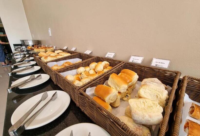 Hotel Rainha Dos Apóstolos