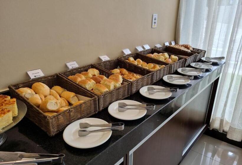 Hotel Rainha Dos Apóstolos