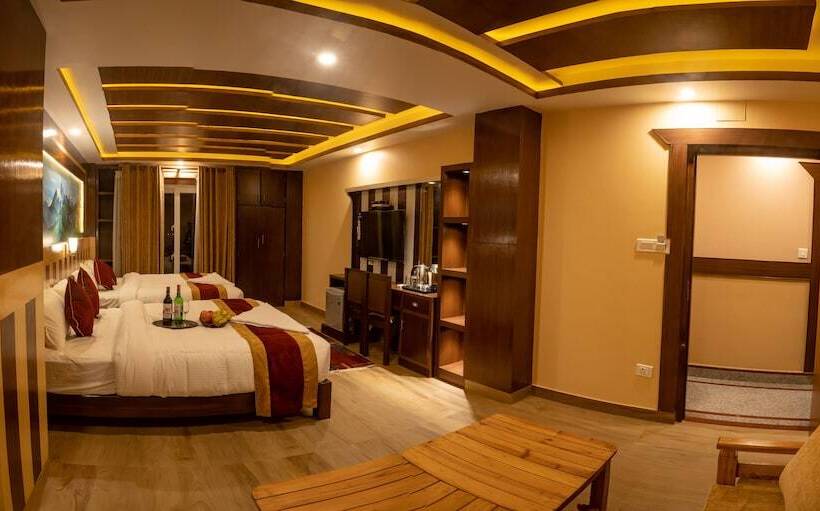 هتل Satkar Pvt Ltd