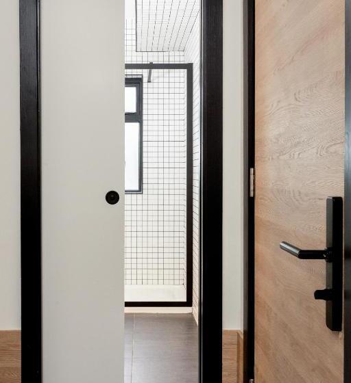 호텔 The Snug Townhouse