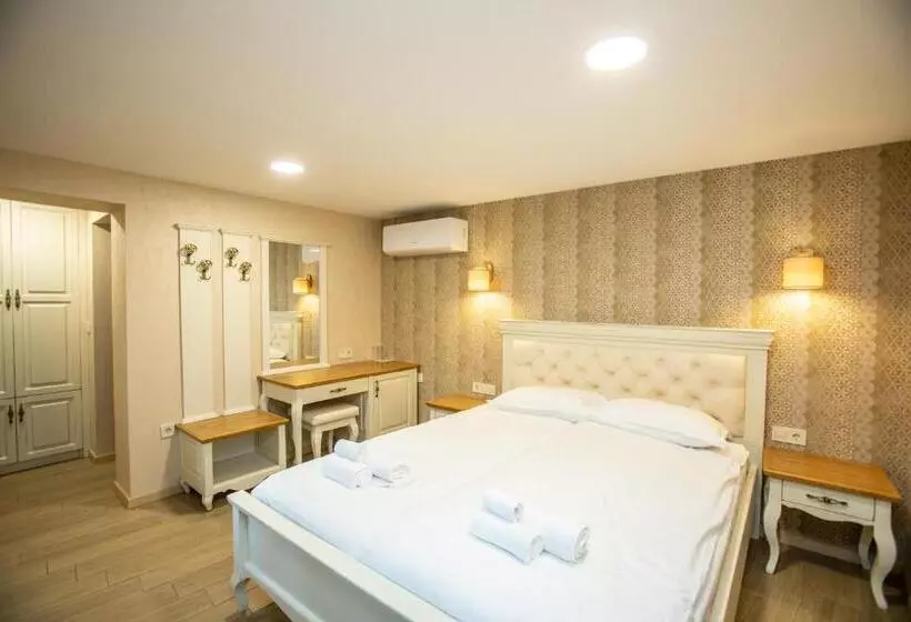 Majatalo семеен хотел чардаците