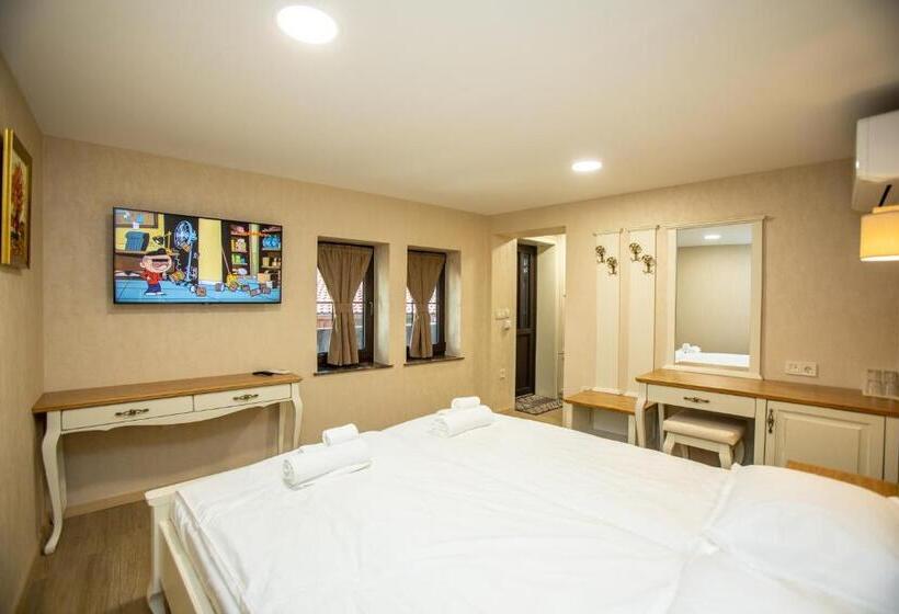 بنسيون семеен хотел чардаците