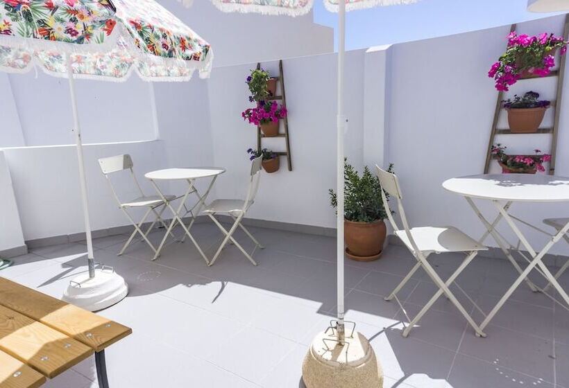 Пансион Lalitana Townhouse