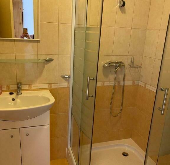 بنسيون Napsugár üdülőház