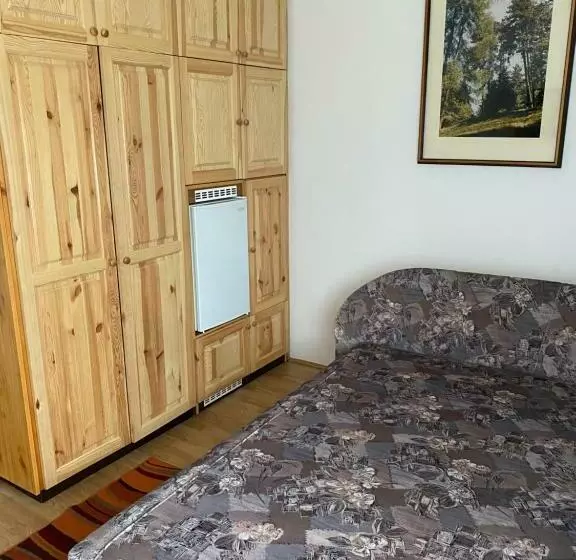 ペンション Napsugár üdülőház