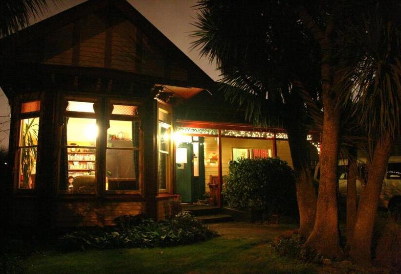 هاستل Chester St Backpackers