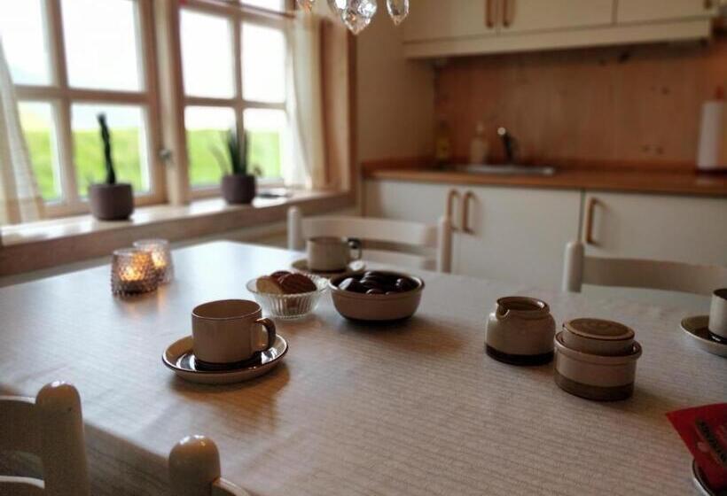 Calm & Cozy / Scenic Village / Nature