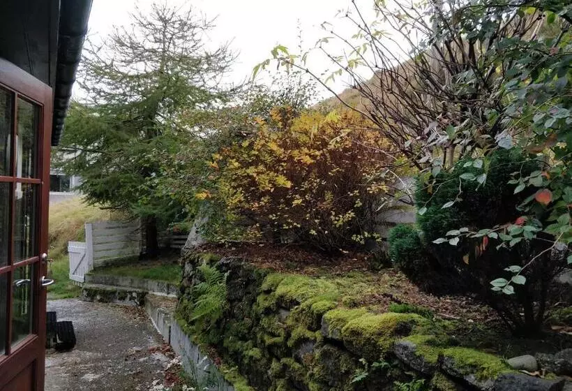 Calm & Cozy / Scenic Village / Nature