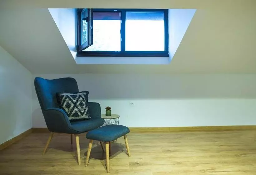 Deluxe Central Rooms