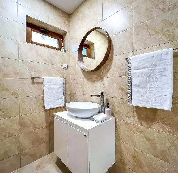 Deluxe Central Rooms
