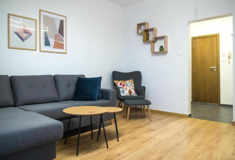 Deluxe Central Rooms