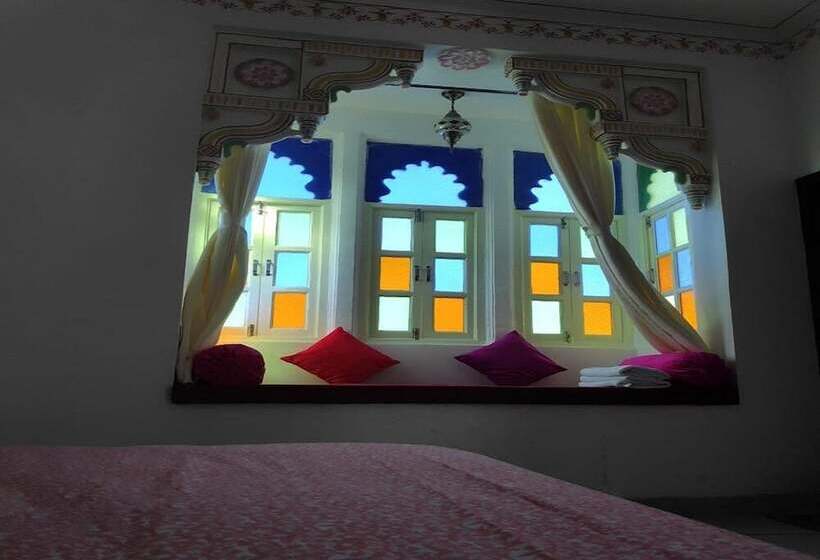 Hotel Ushaan Haveli